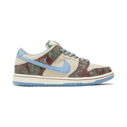 Crenshaw Skate Club X Dunk Low Sb Fn4193-100