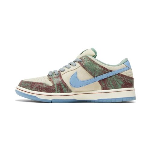 Crenshaw Skate Club X Dunk Low Sb Fn4193-100