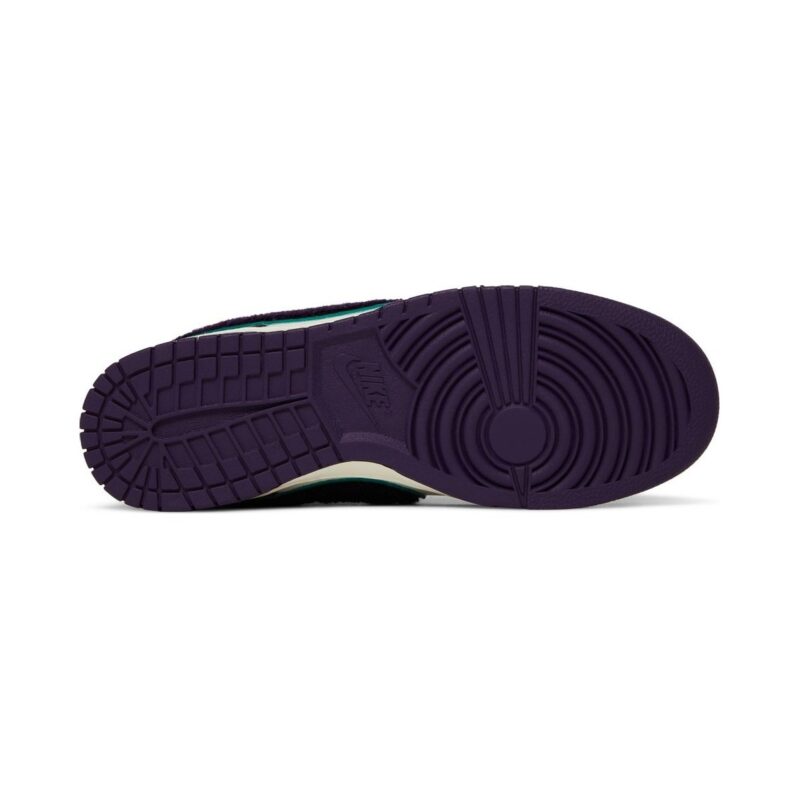 Dunk Low Chenille Swoosh Grand Purple Dq7683-100