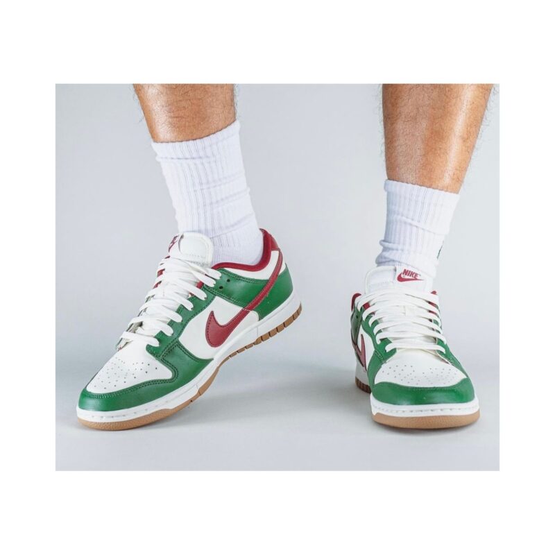 Dunk Low Gorge Green Team Red Fb7160-161