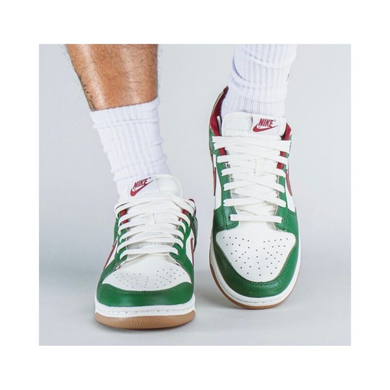 Dunk Low Gorge Green Team Red Fb7160-161