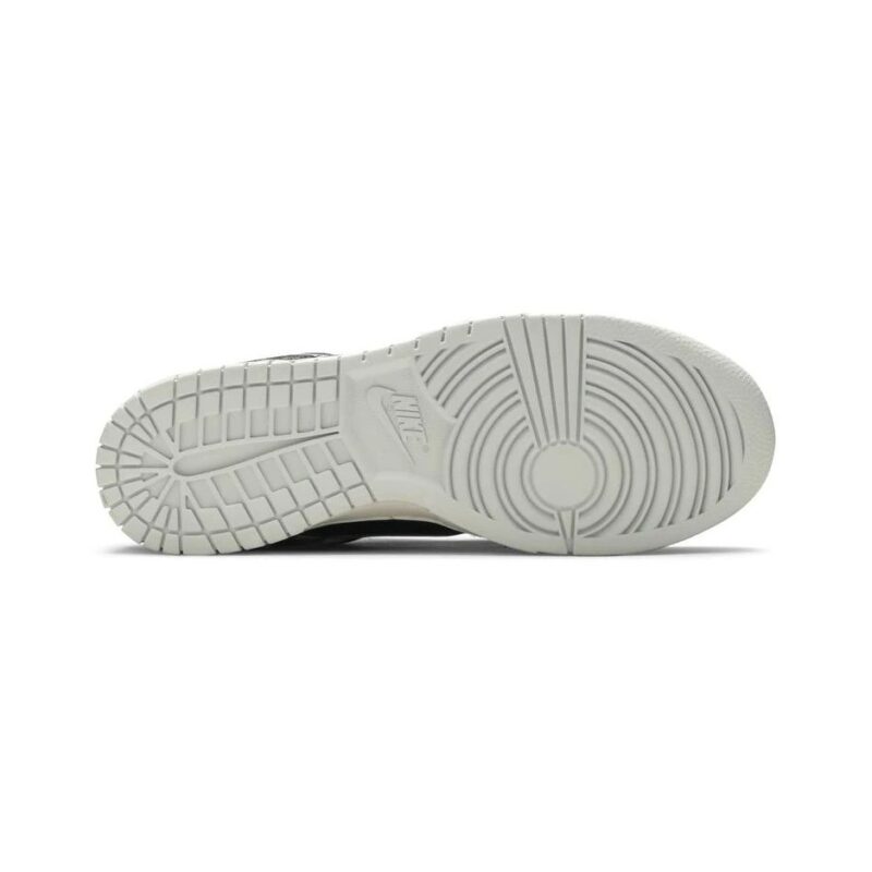 Dunk Low Premium Animal Pack – Zebra Dh7913-001