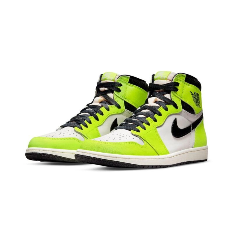 Mens Jordan 1 Retro High Og Visionaire Volt/Black-Sail (555088 702)