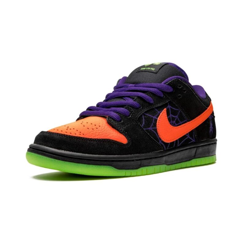 Nike Dunk Low Sb Night Of Mischief