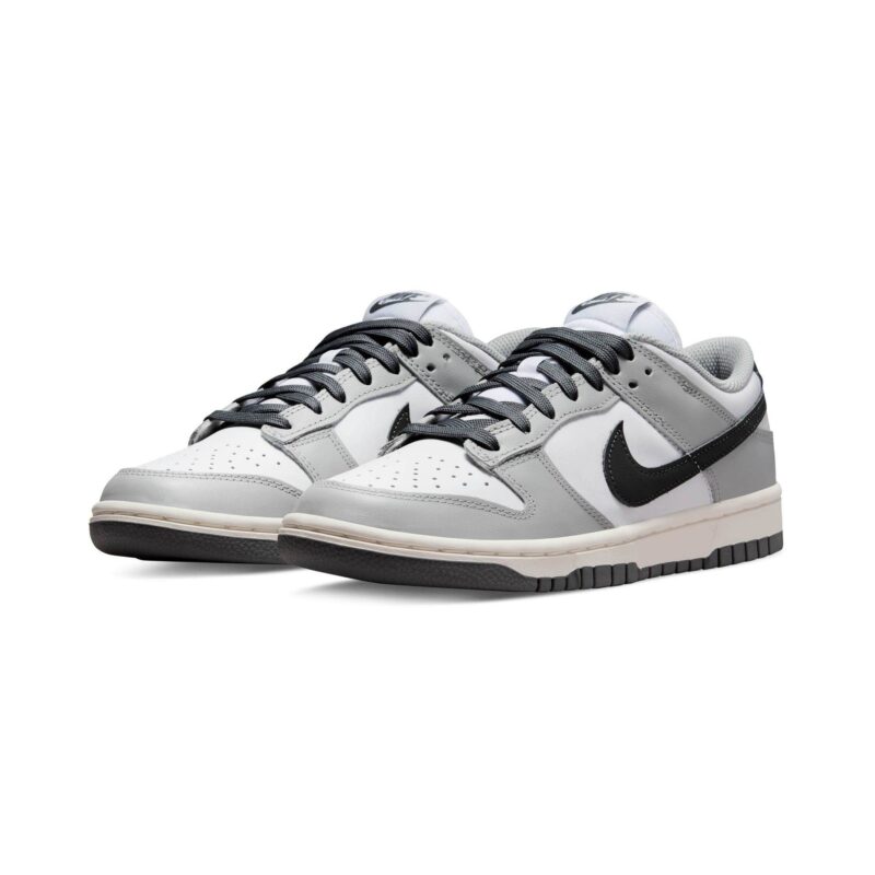 Nike Dunk Low Wmns Light Smoke Grey