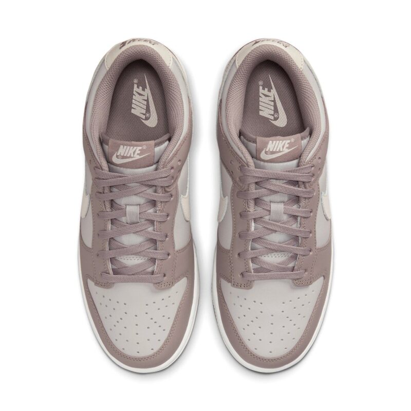 Nike Dunk Low Wmns Moon Fossil