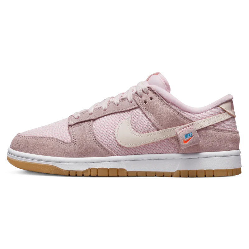 Nike Dunk Low Wmns Teddy Bear – Light Soft Pink