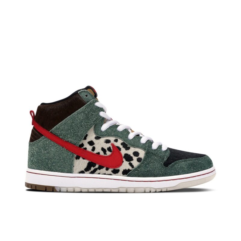 Nike SB Dunk High Dog Walker BQ6827-300