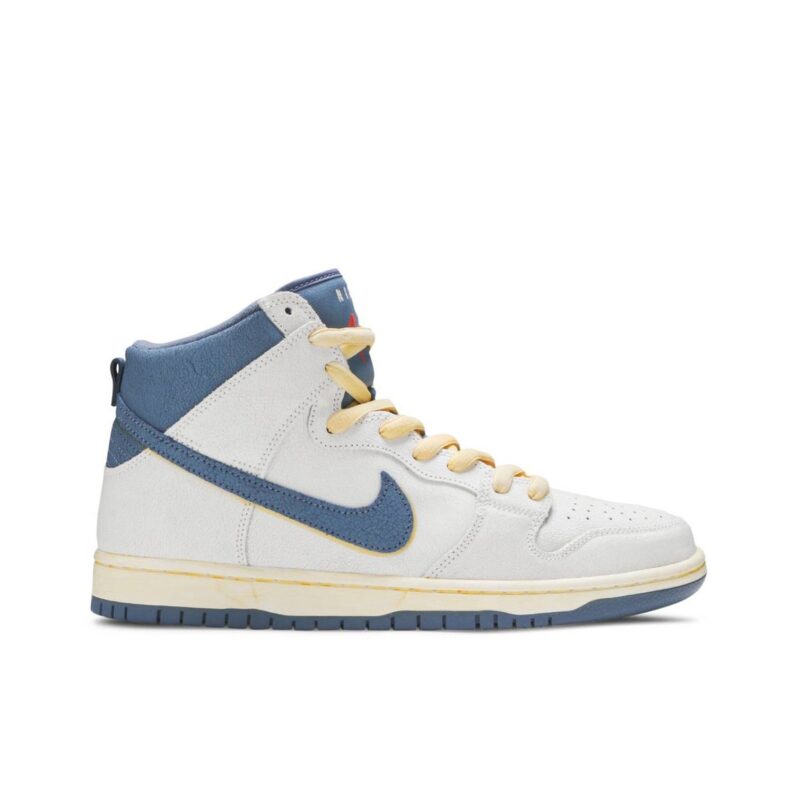 Nike SB x Atlas Dunk High Lost At Sea CZ3334-100