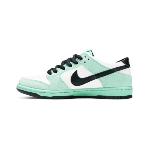 Sb Dunk Low Sea Crystal 819674-301