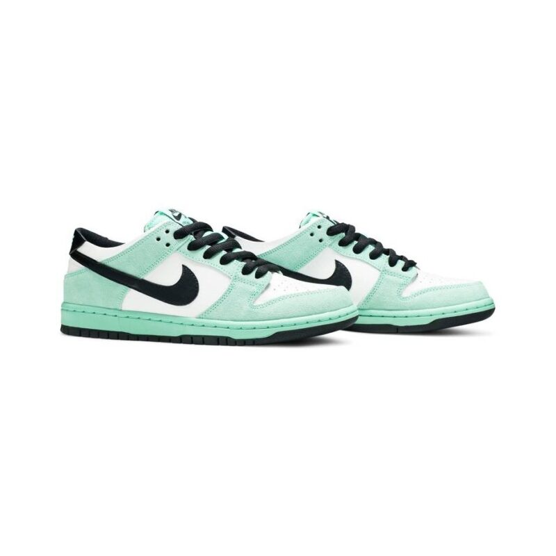 Sb Dunk Low Sea Crystal 819674-301