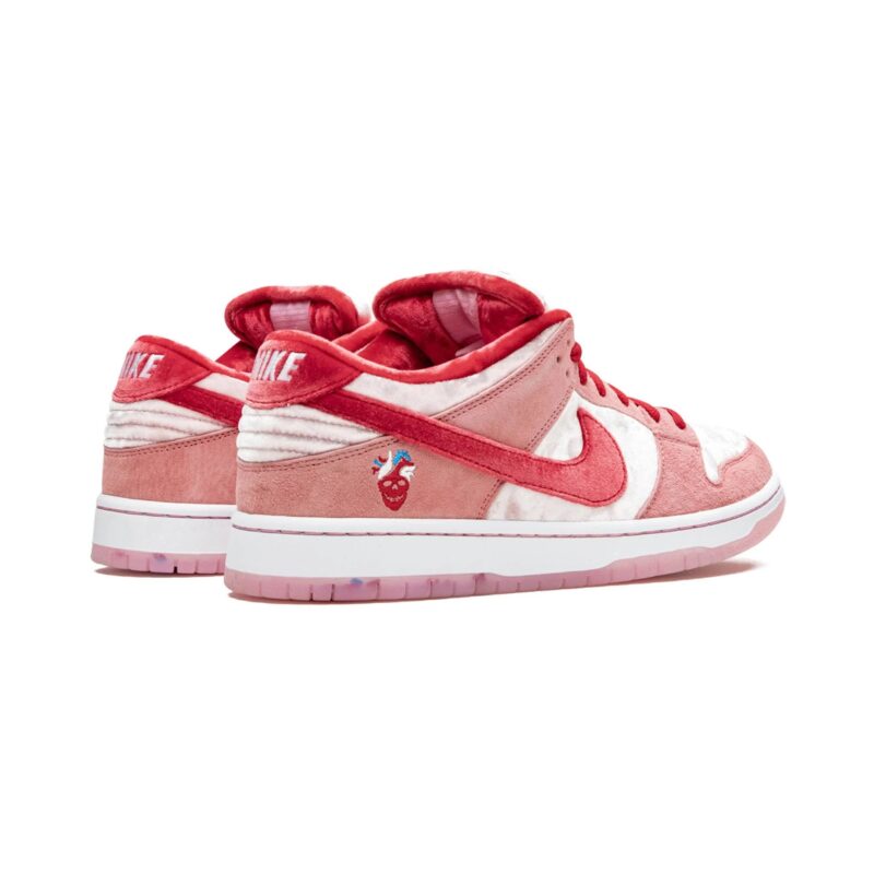 Strangelove X Nike Dunk Low Sb Valentines Day