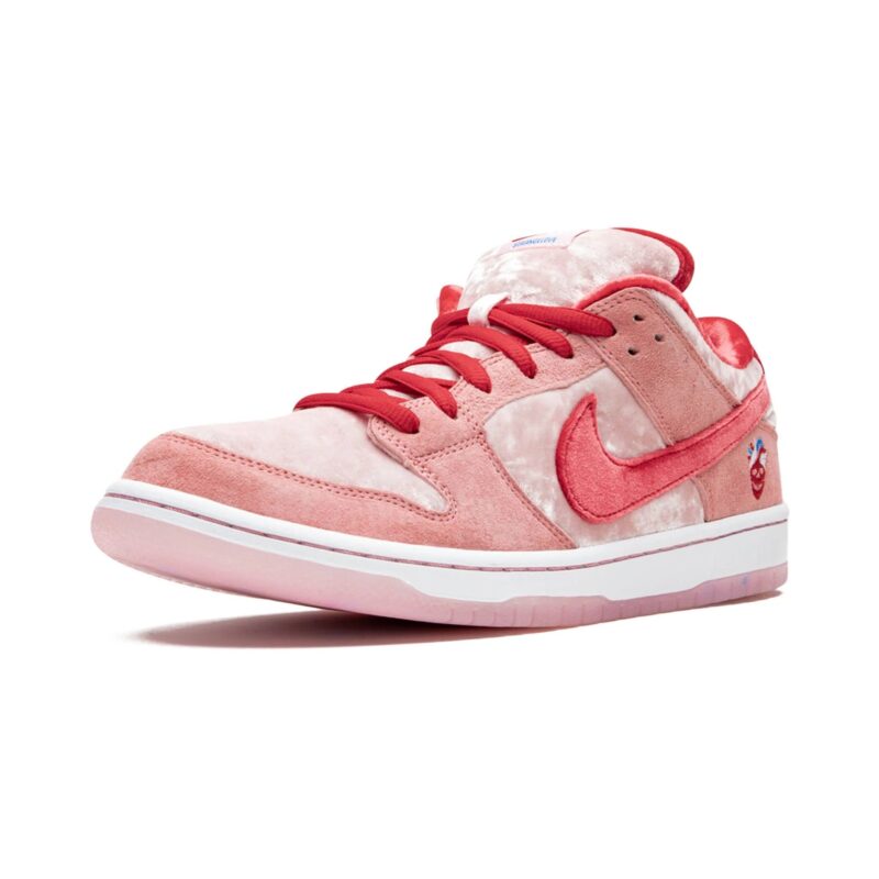 Strangelove X Nike Dunk Low Sb Valentines Day