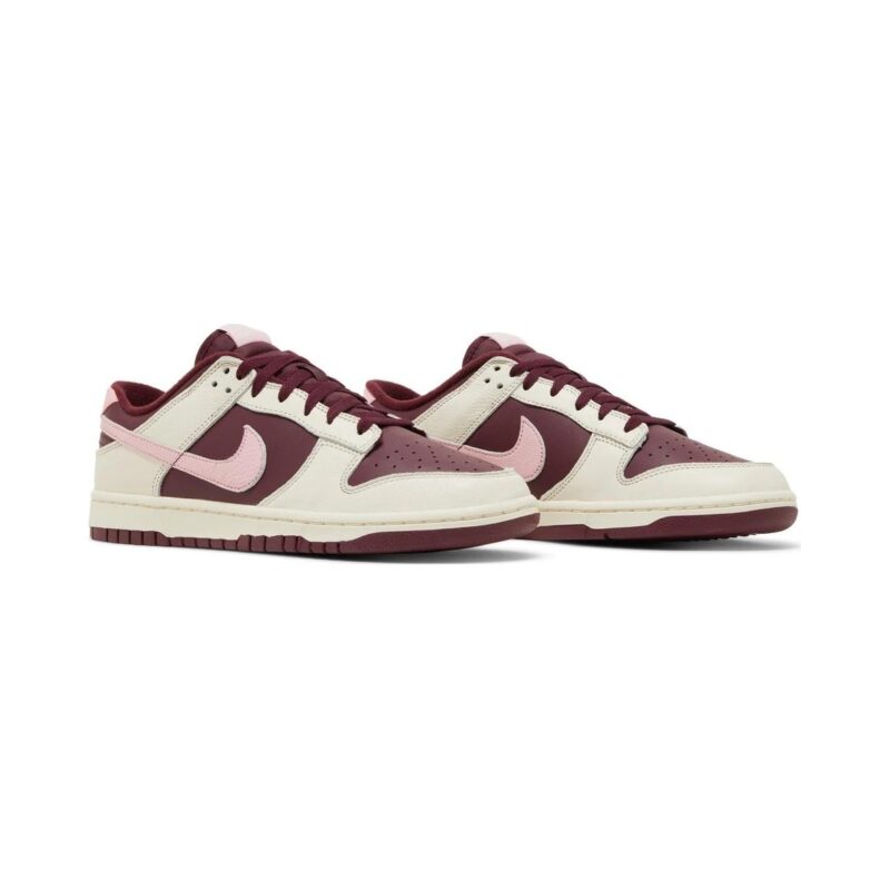 Wmns Dunk Low Valentines Day Dr9705-100