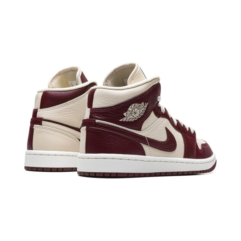 Womens Jordan 1 Mid Se Beach/Cherrywood Red-Sail (Dr0501 200)