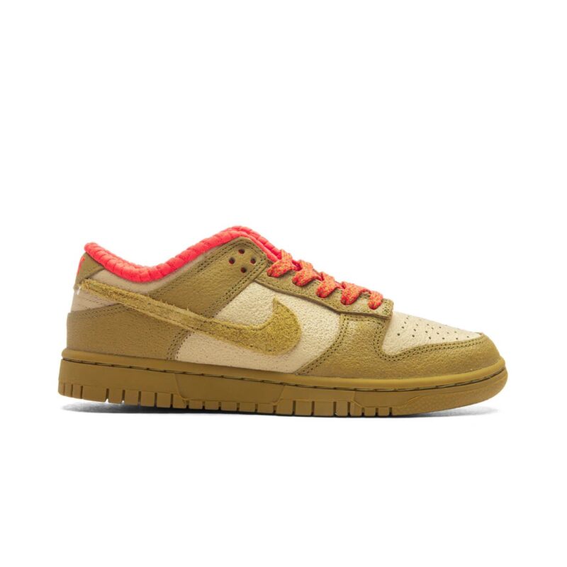 Womens Nike Dunk Low Se Sesame/Bronzine-Picante Red (Fq8897 252)