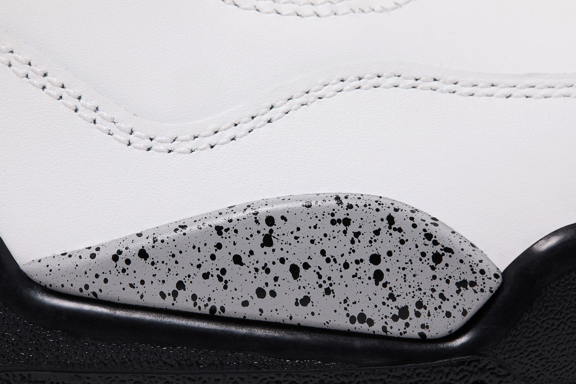 Air Jordan 4 Retro OG 'White Cement' 2025