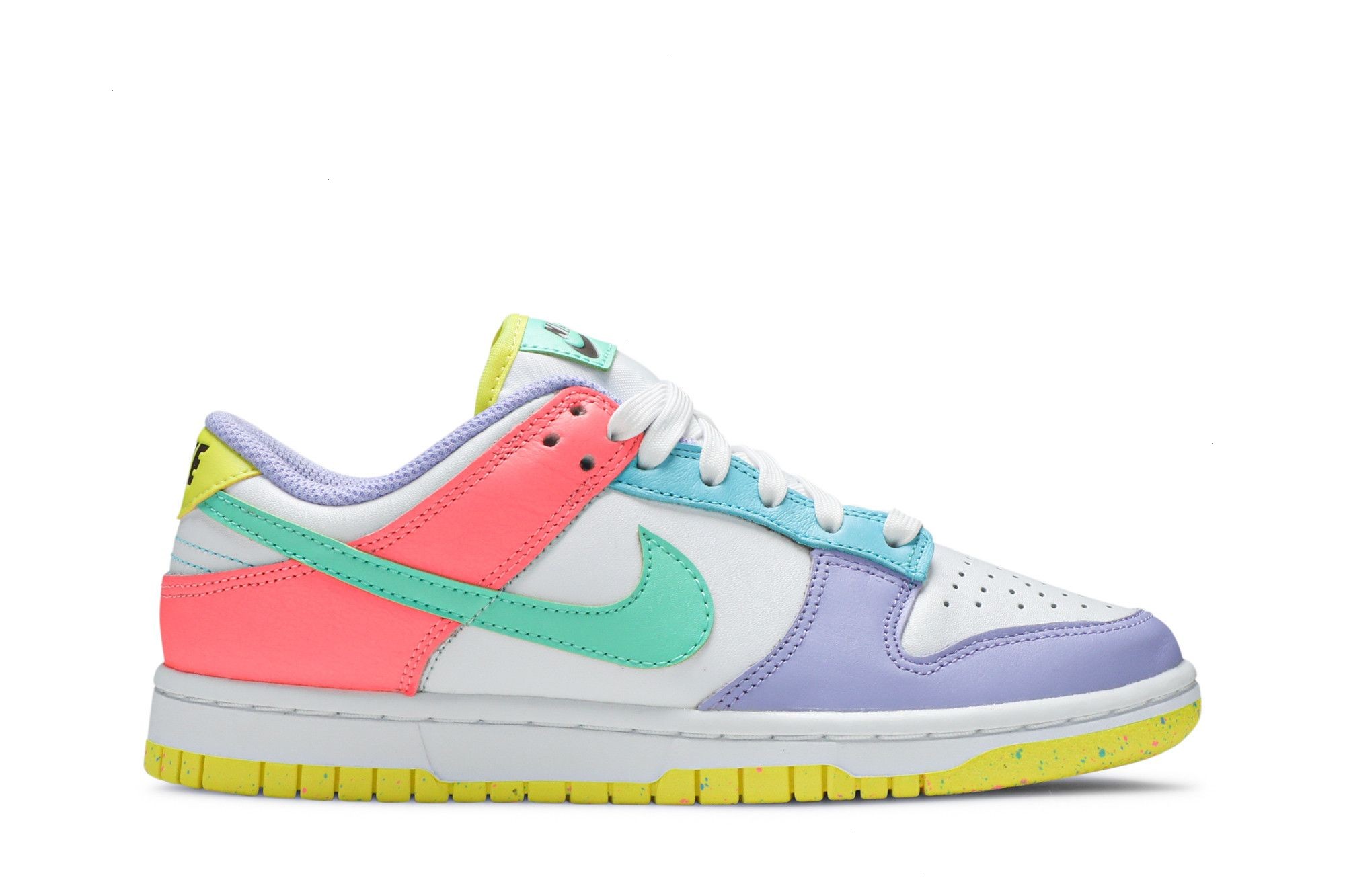 Wmns Dunk Low SE 'Candy' DD1872-100